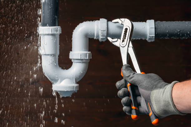 Professional Burst Pipe Repair technician working in Vallejo, CA